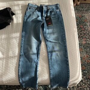 Levi's women’s Blue Jeans wedgie straight fit